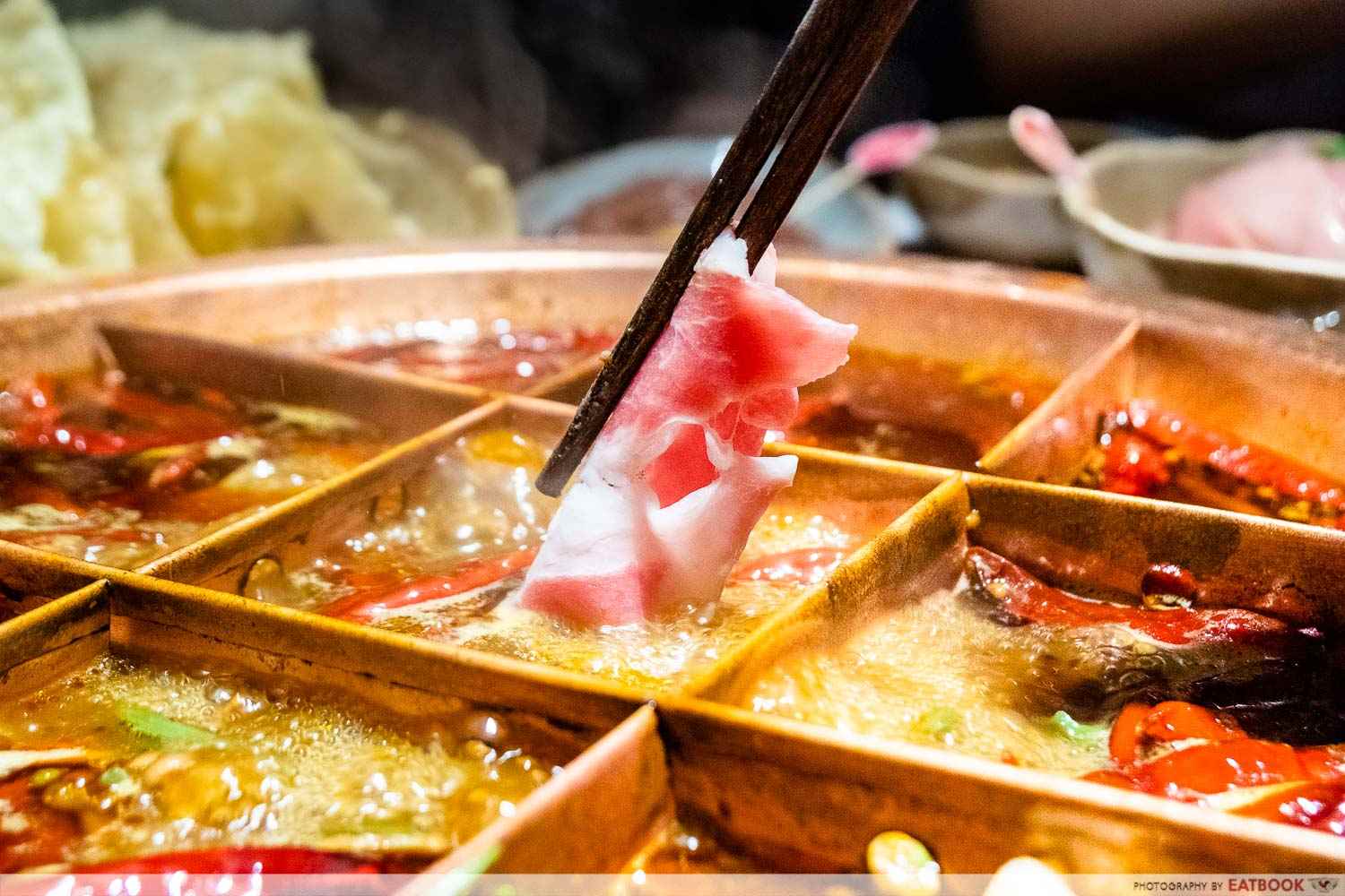 uncle-fong-hotpot-restaurant-meat-interaction