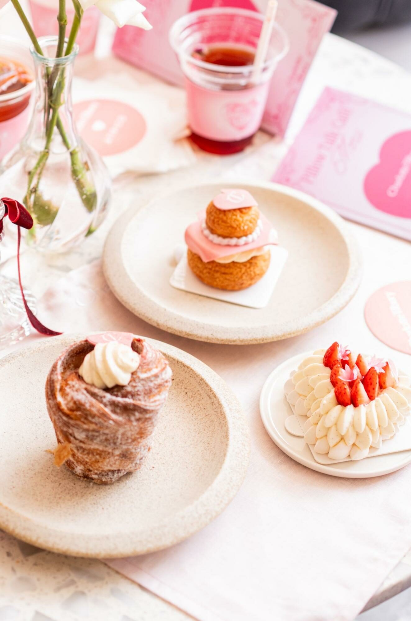Charlotte-Tilbury-pillow-talk-cafe-desserts