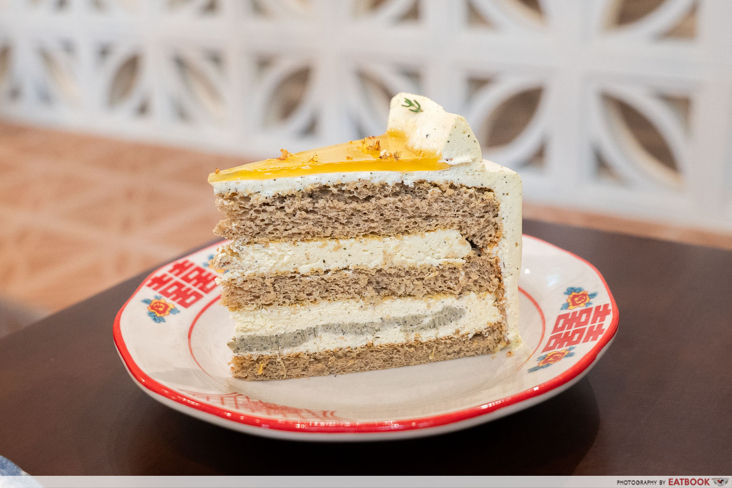 Osmanthus Oolong Cake intro shot