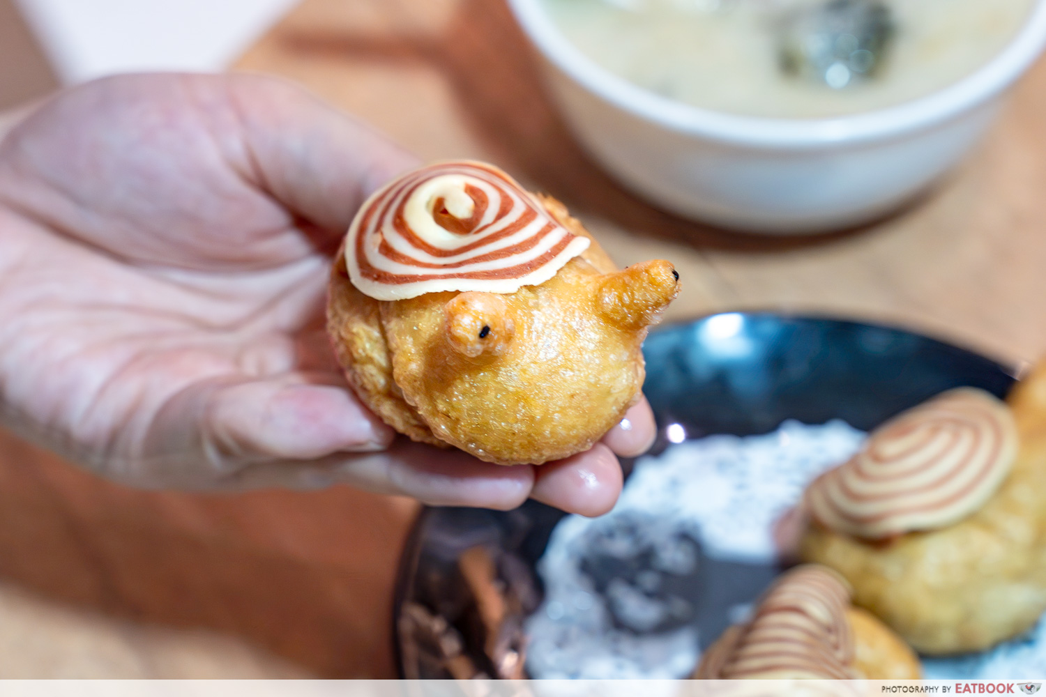 Richman-Dim-Sum-Crispy-Mushroom-Snails-Interaction