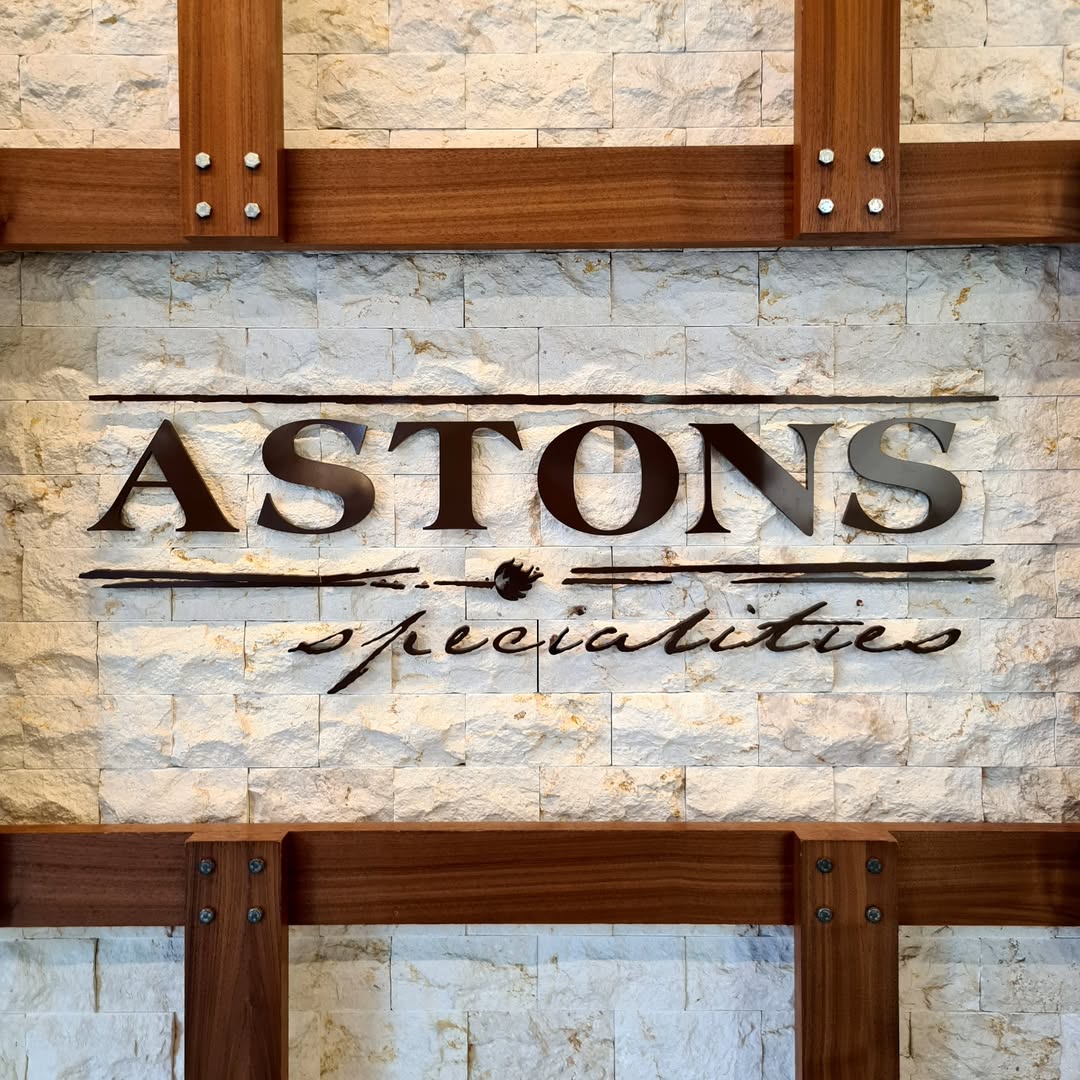 astons-20-cents-storefront