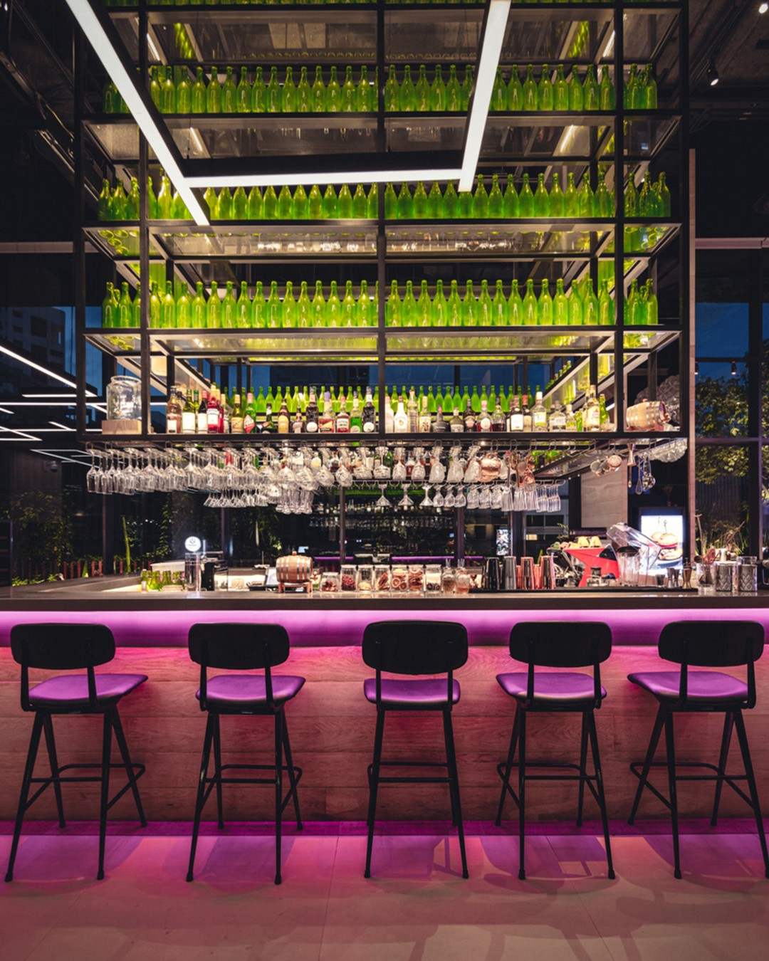 best-bars-yotel-komyuniti-ambience