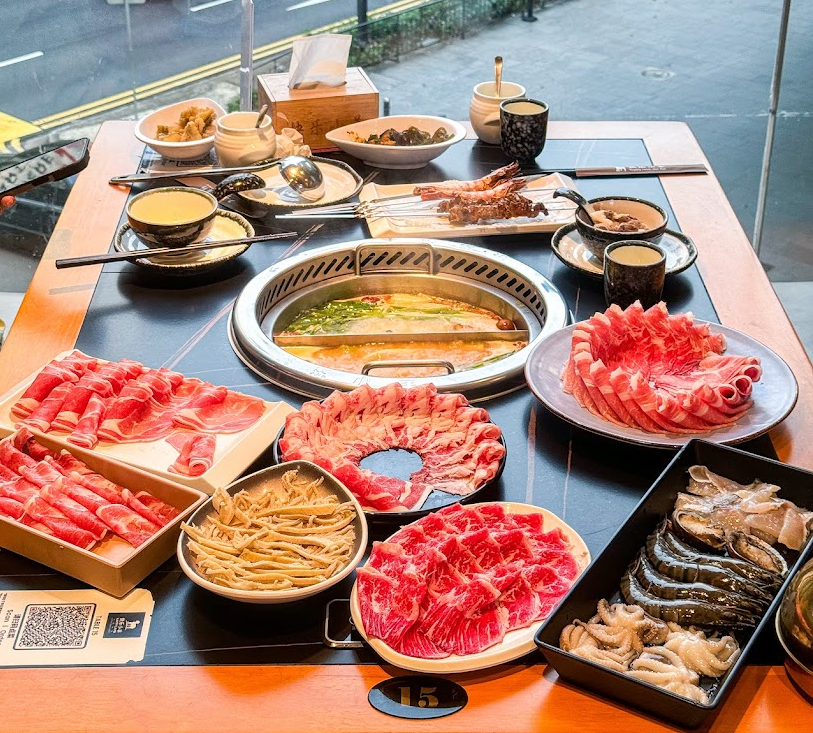 happy-lamb-hotpot-flatlay