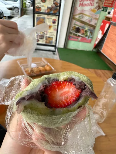 nuo-yuan-mochi-strawberry-daifuku