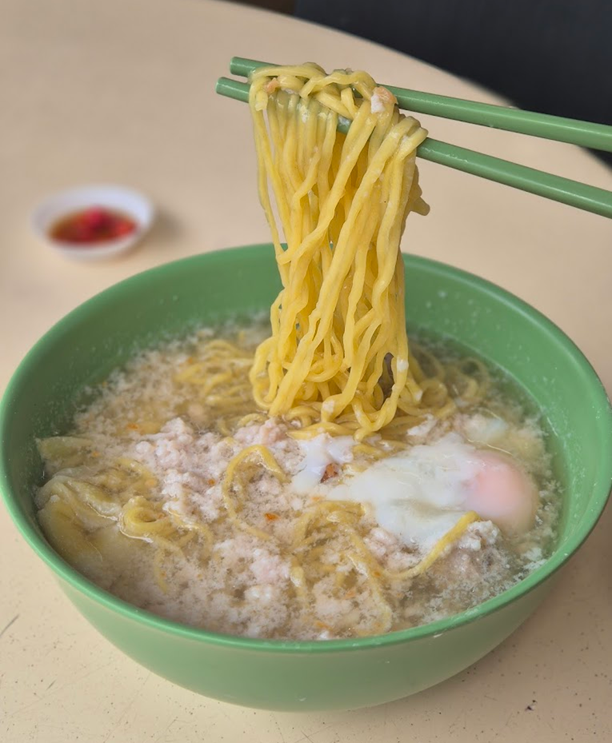 soon-heng-pork-noodles-pull