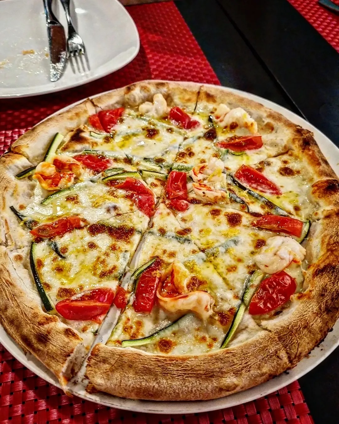 baci-baci-zesty-prawn-pizza-establishment