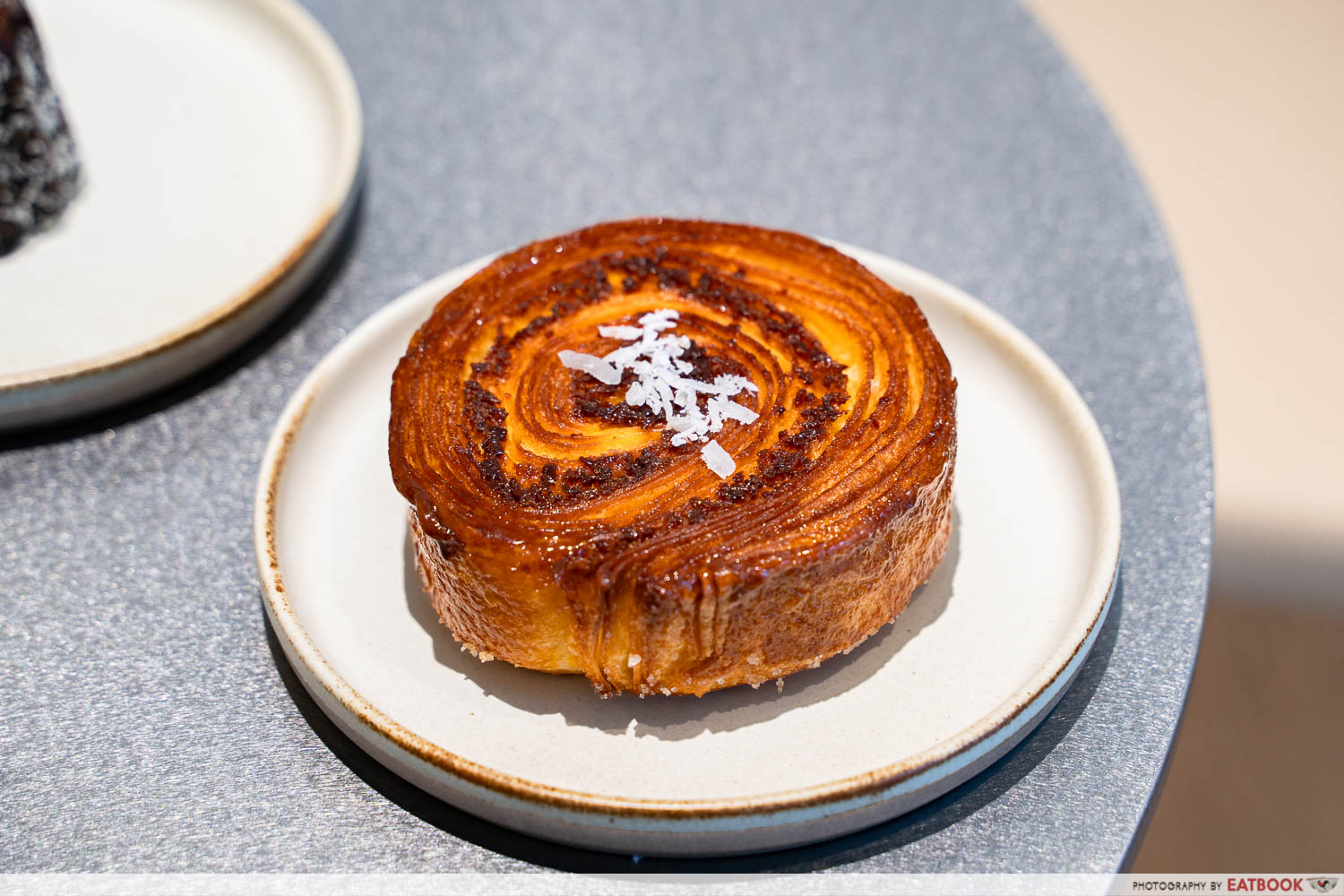 blue-bottle-coffee-paragon-coconut-kouign-amann-establishment