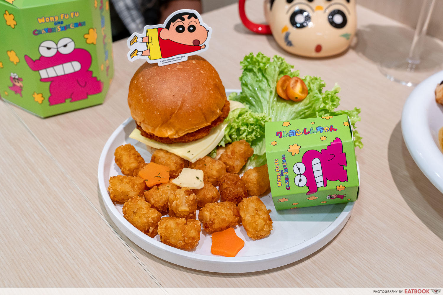 crayon-shin-chan-cafe-burger