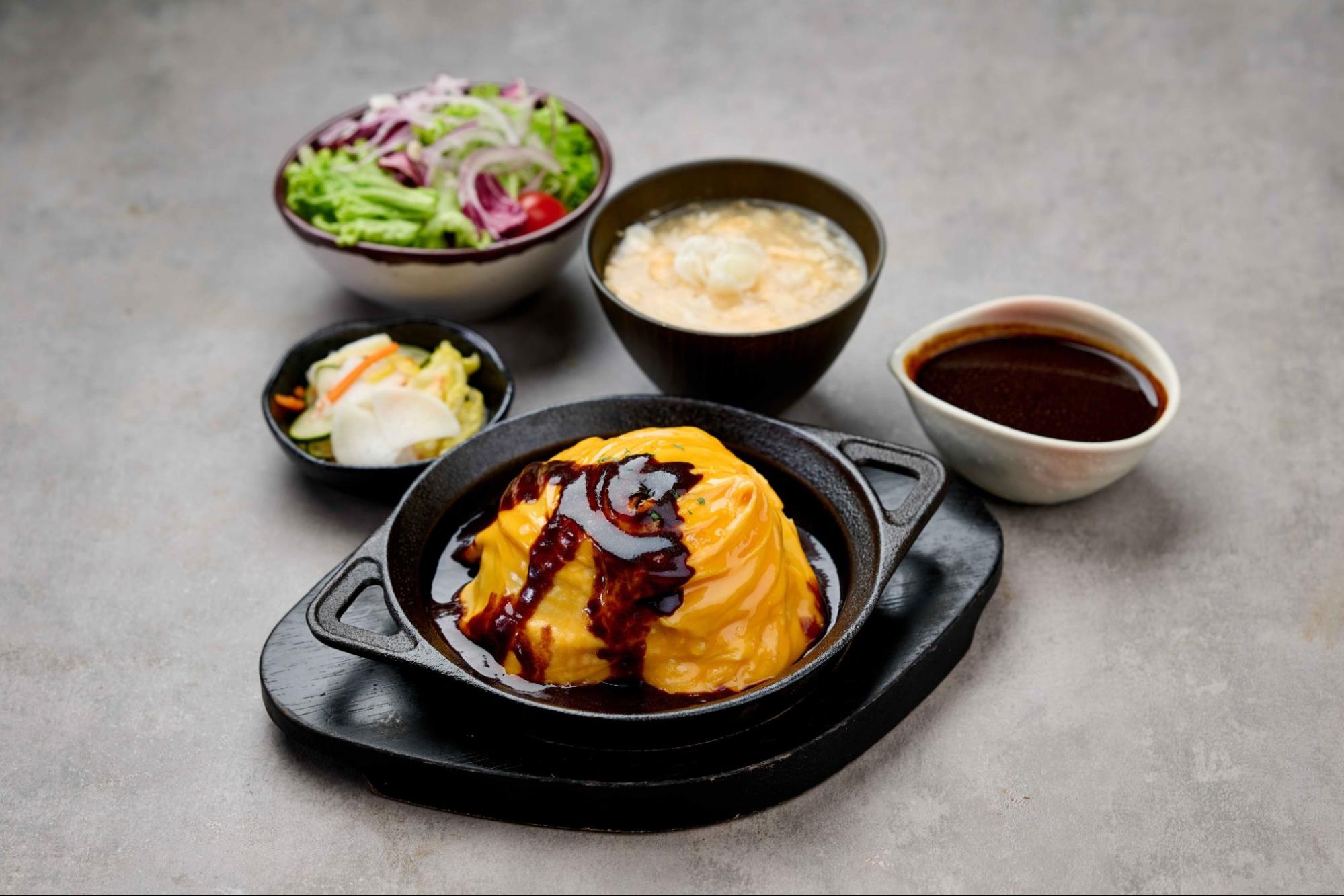 kichi-kichi-omurice-tsukimi-hamburg
