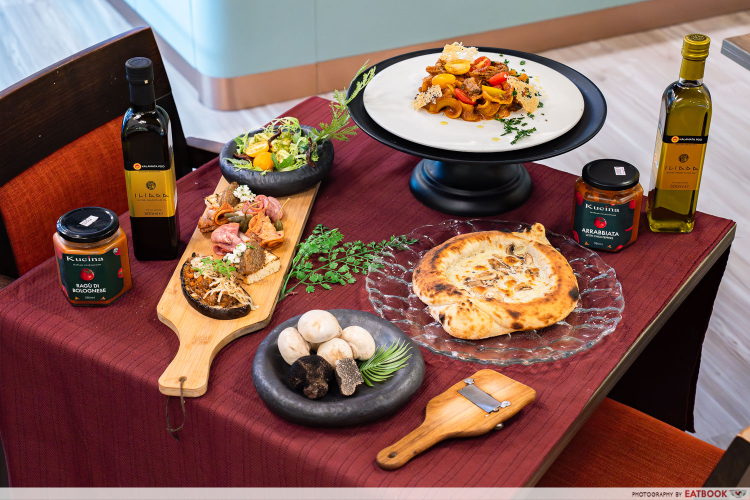 kucina-italian-restaurant-flatlay