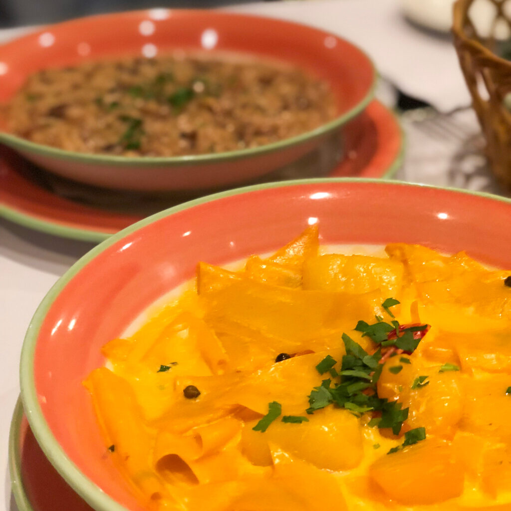 pasta-brava-stracci-pasta-saffron-cream-sauce-with-prawns-and-scallops-establishment