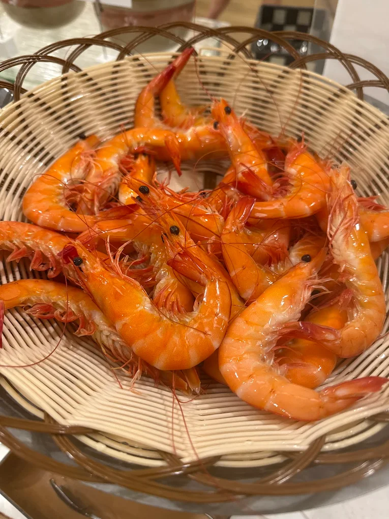 porridge-buffet-prawns-cafe-lodge