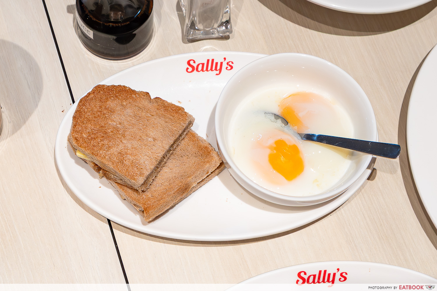 sallys-diner-hainanese-toast-set