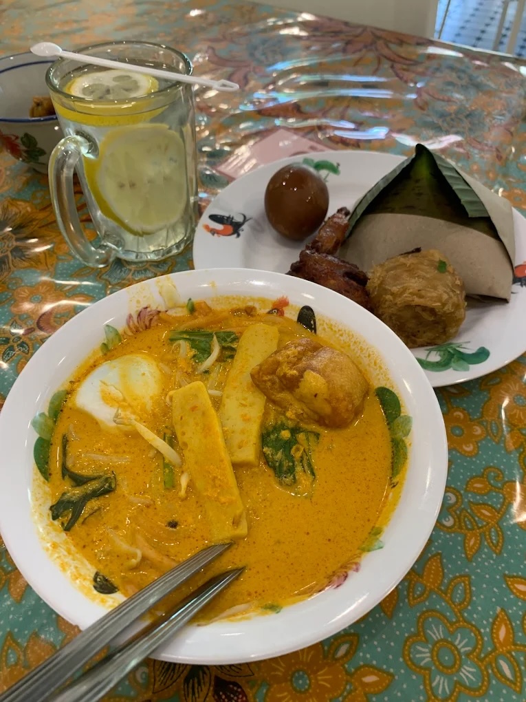 savouries-warong-tokyah-flatlay