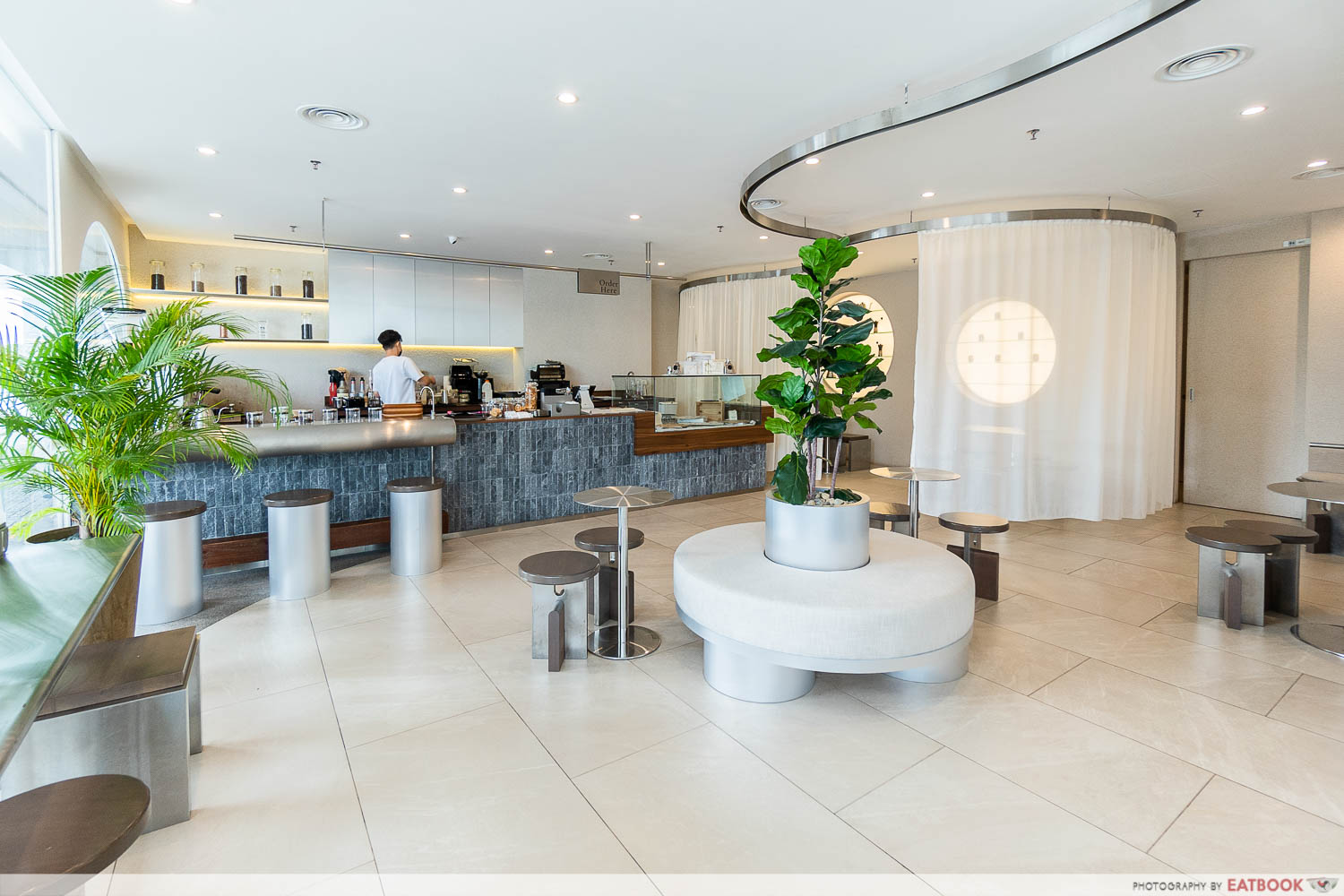 space-cafe-ambience
