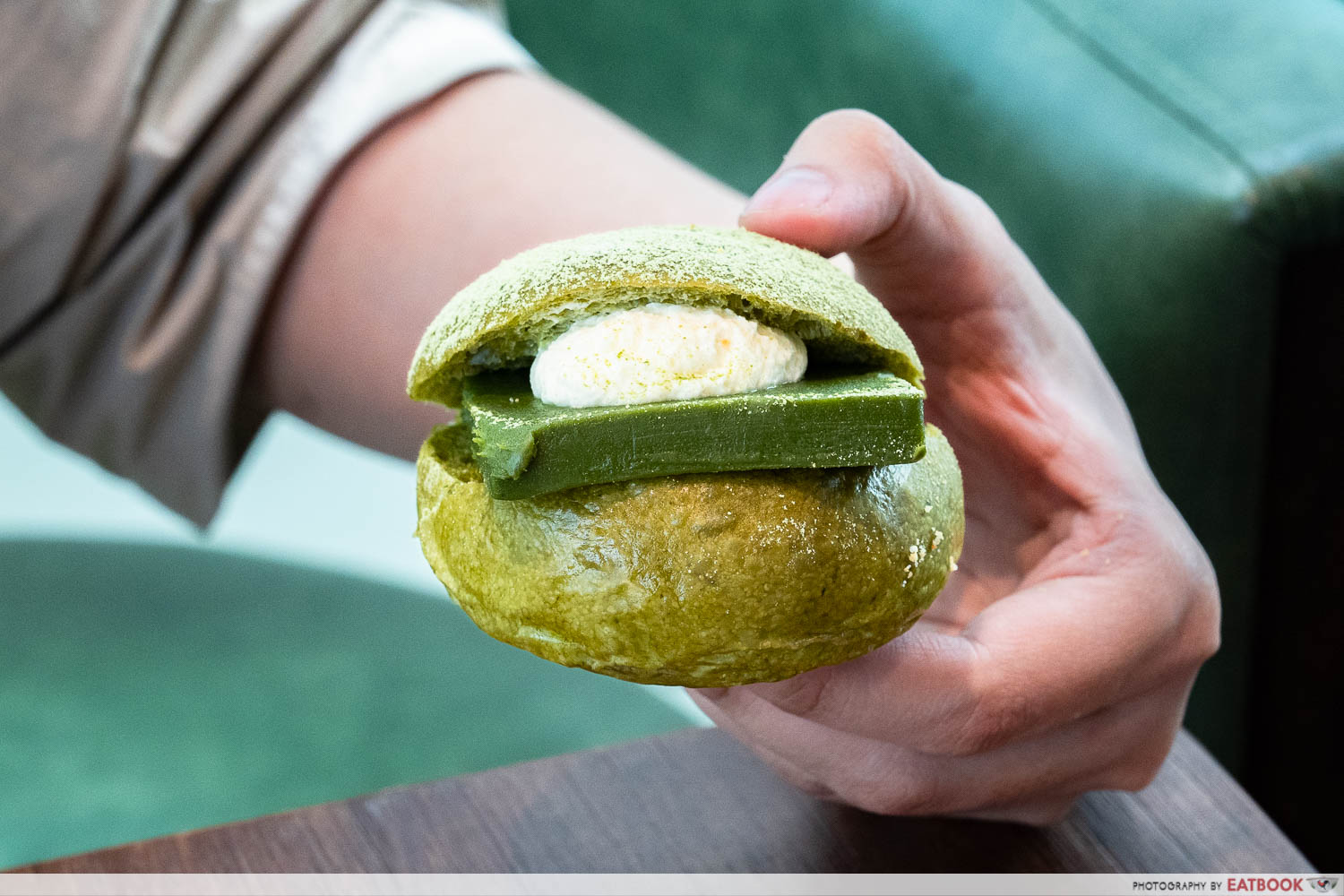 Alice-Boulangerie-bakery-matcha-bun