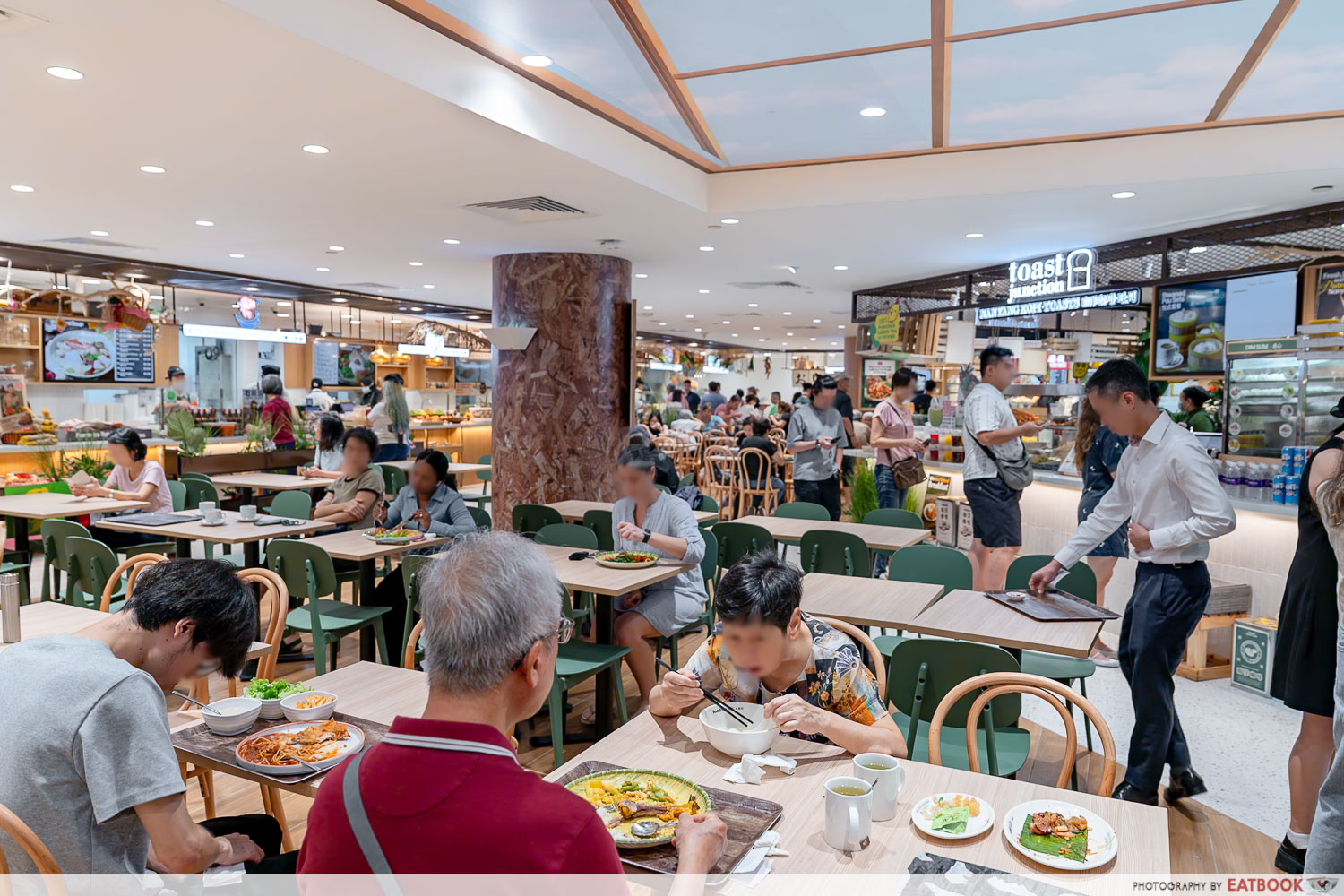 The-Food-Place-Seating2