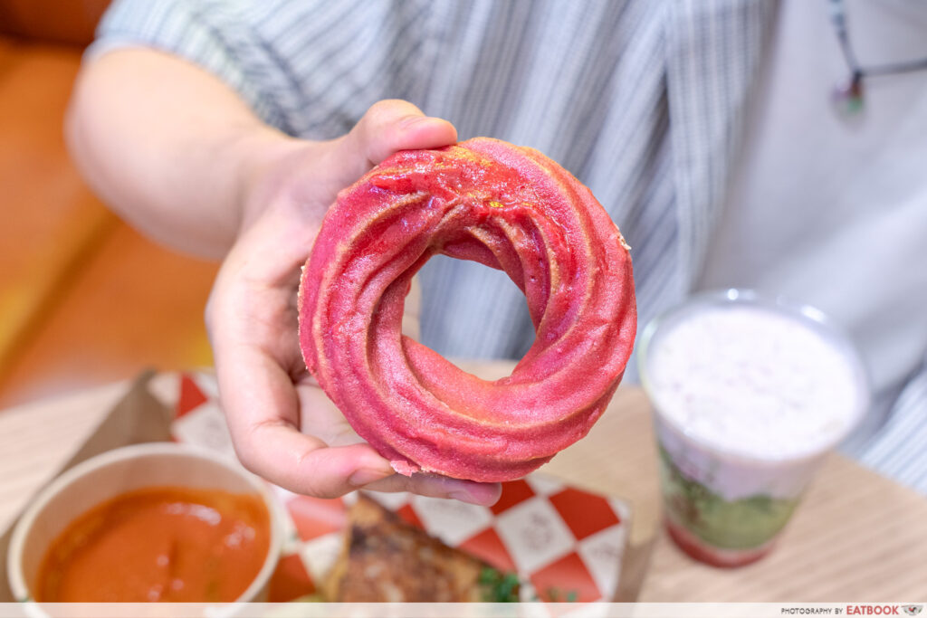 coach-coffee-shop-cruller