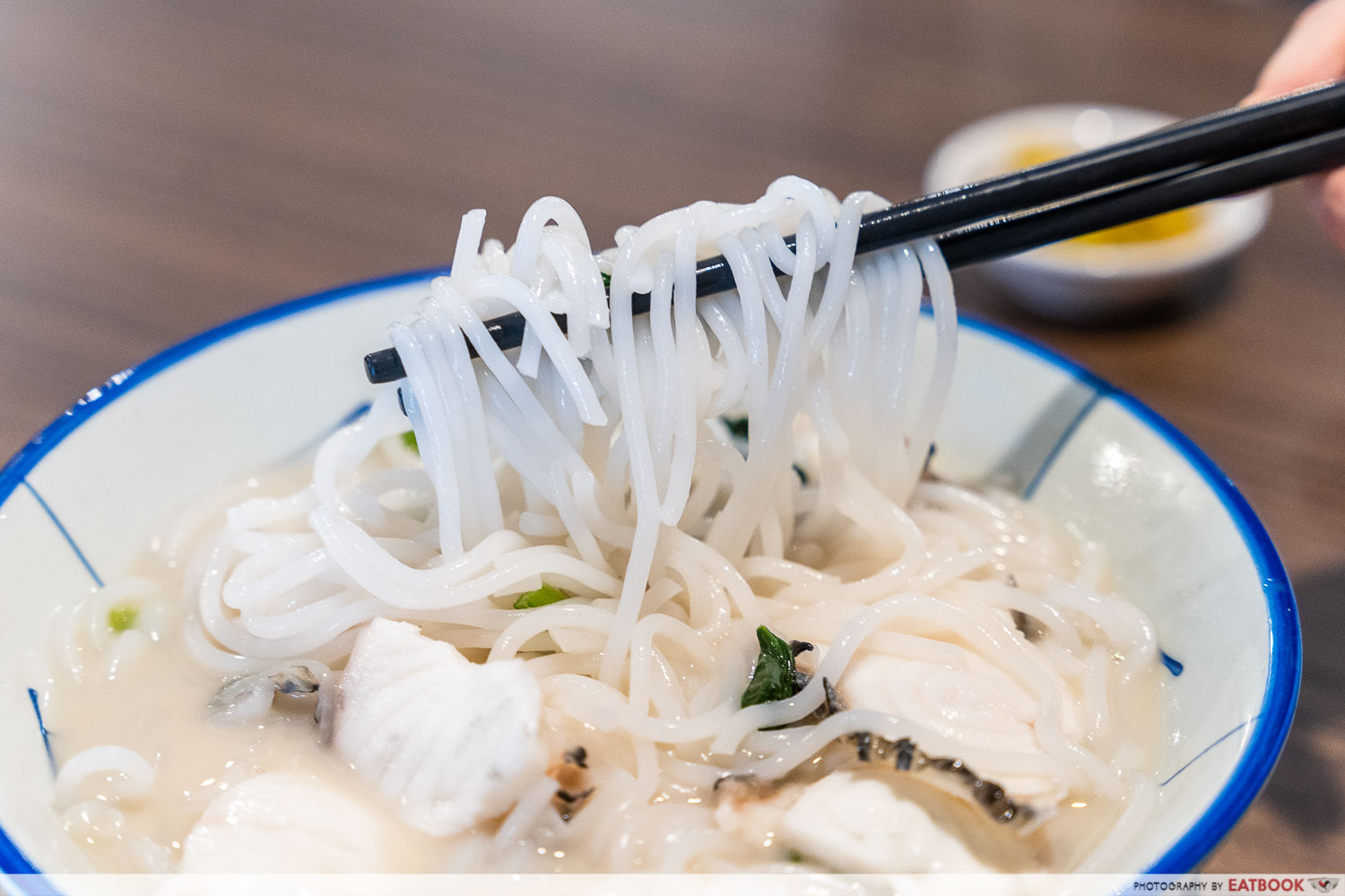 slice-fish-noodles-soup-ka-soh-interaction