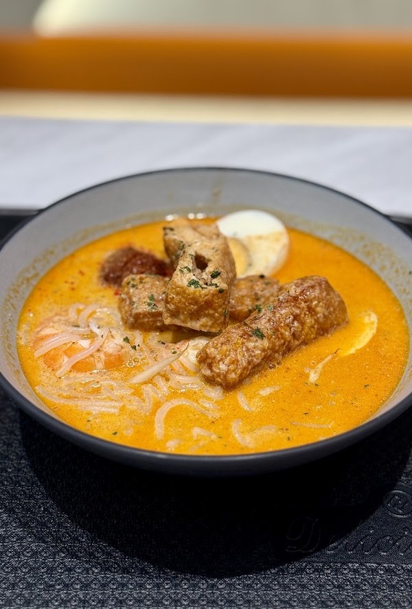 Ah-Bowl-Den-laksa