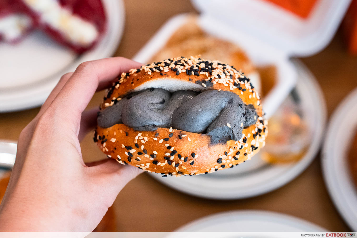 b-for-bagel-pop-up-black-sesame