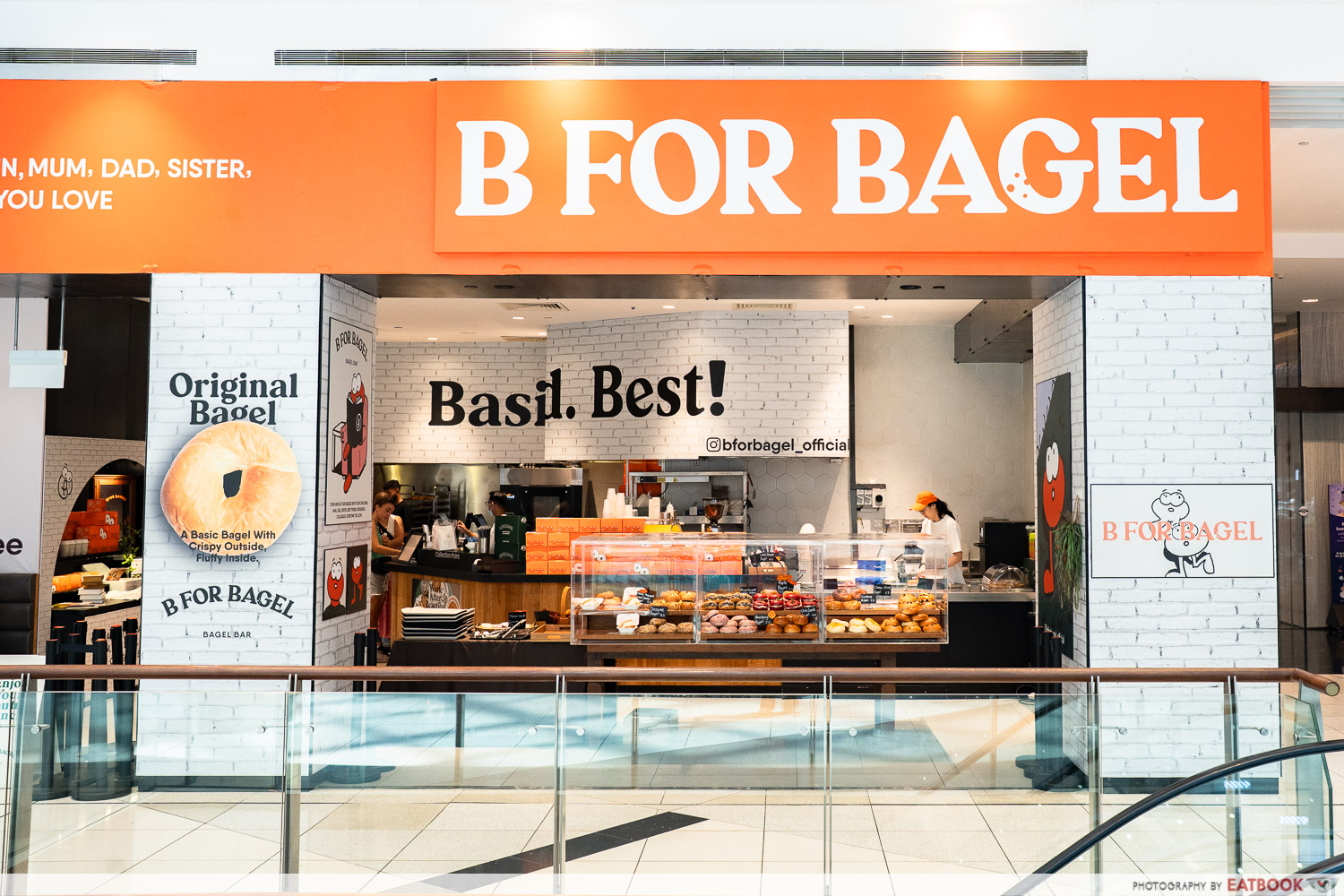 b-for-bagel-pop-up-storefront