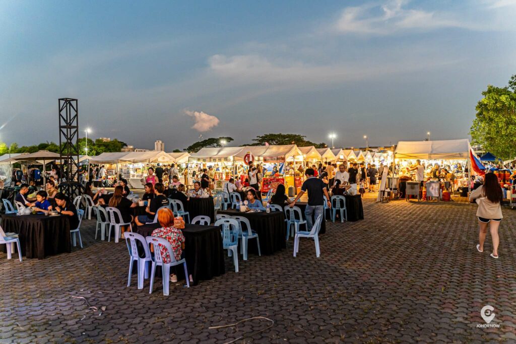 chill-day-night-market-johor-ambience (1)