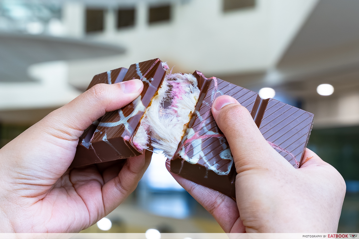 fiorella-angel-hair-&-pistachio-chocolate-bar-7-eleven-cross-section-interaction