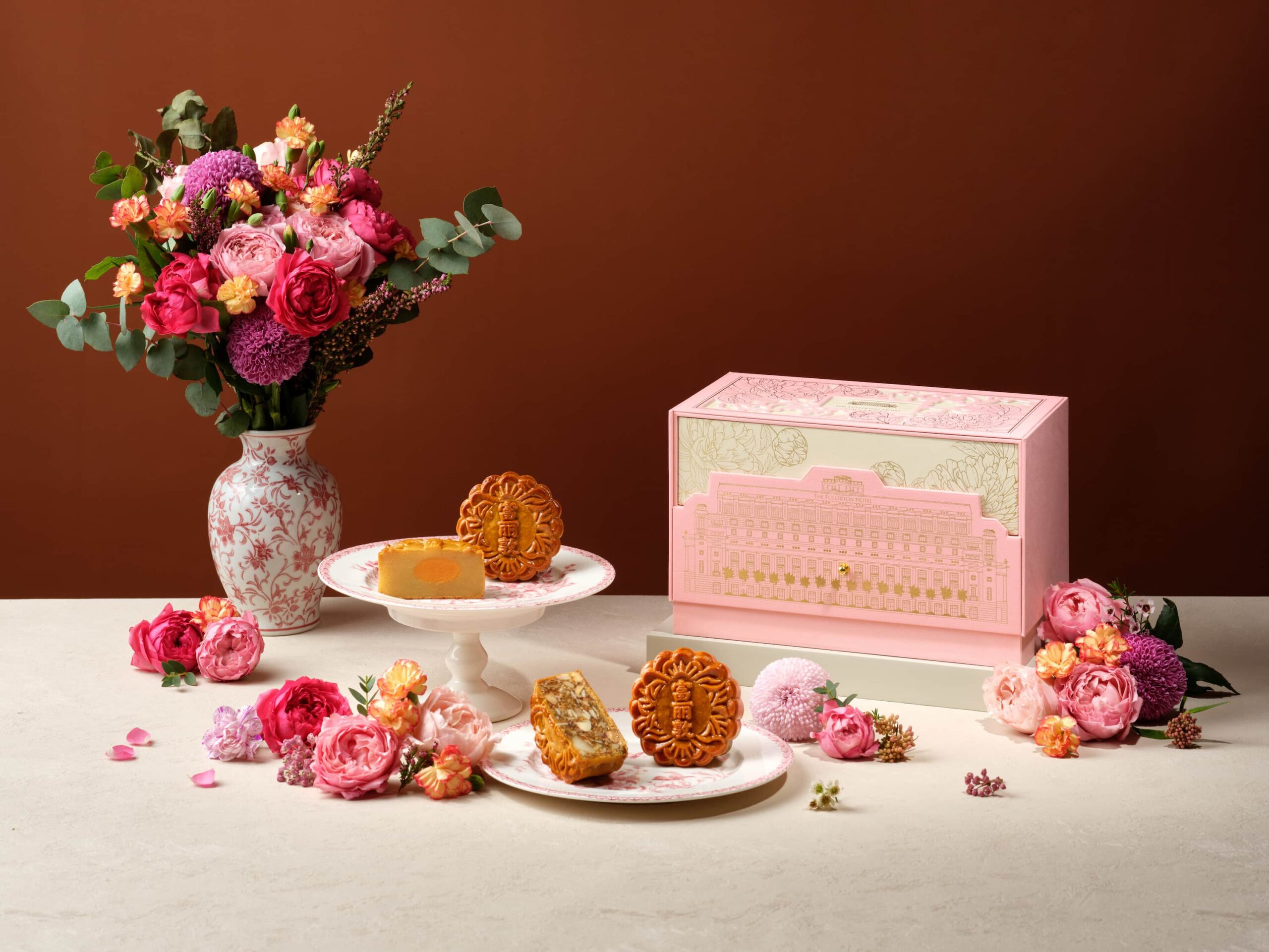 fullerton singapore mooncakes
