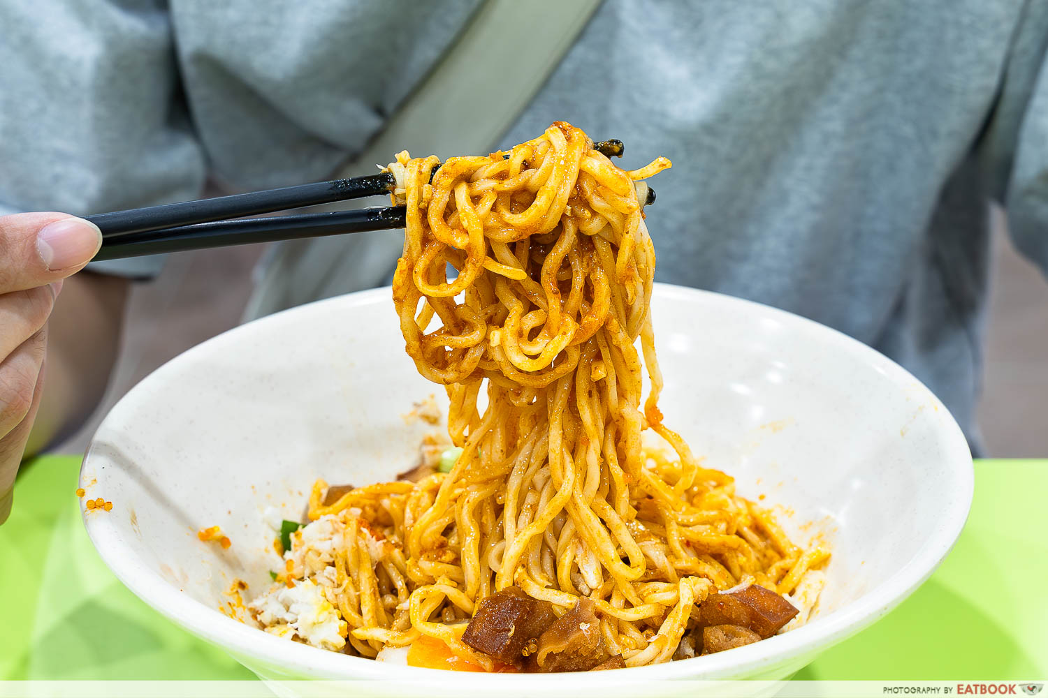 gan-lao-zai-chilli-crab-noodle-pull