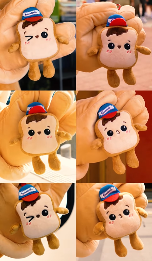 gardenia-bread-plushie-keychains