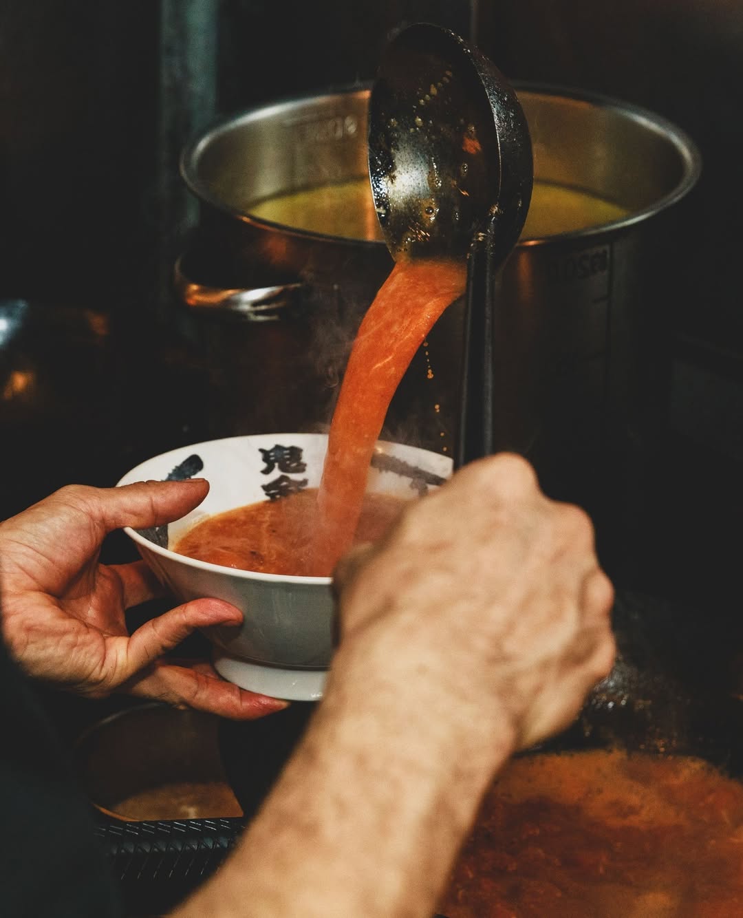 kikanbo-soup-pour-2