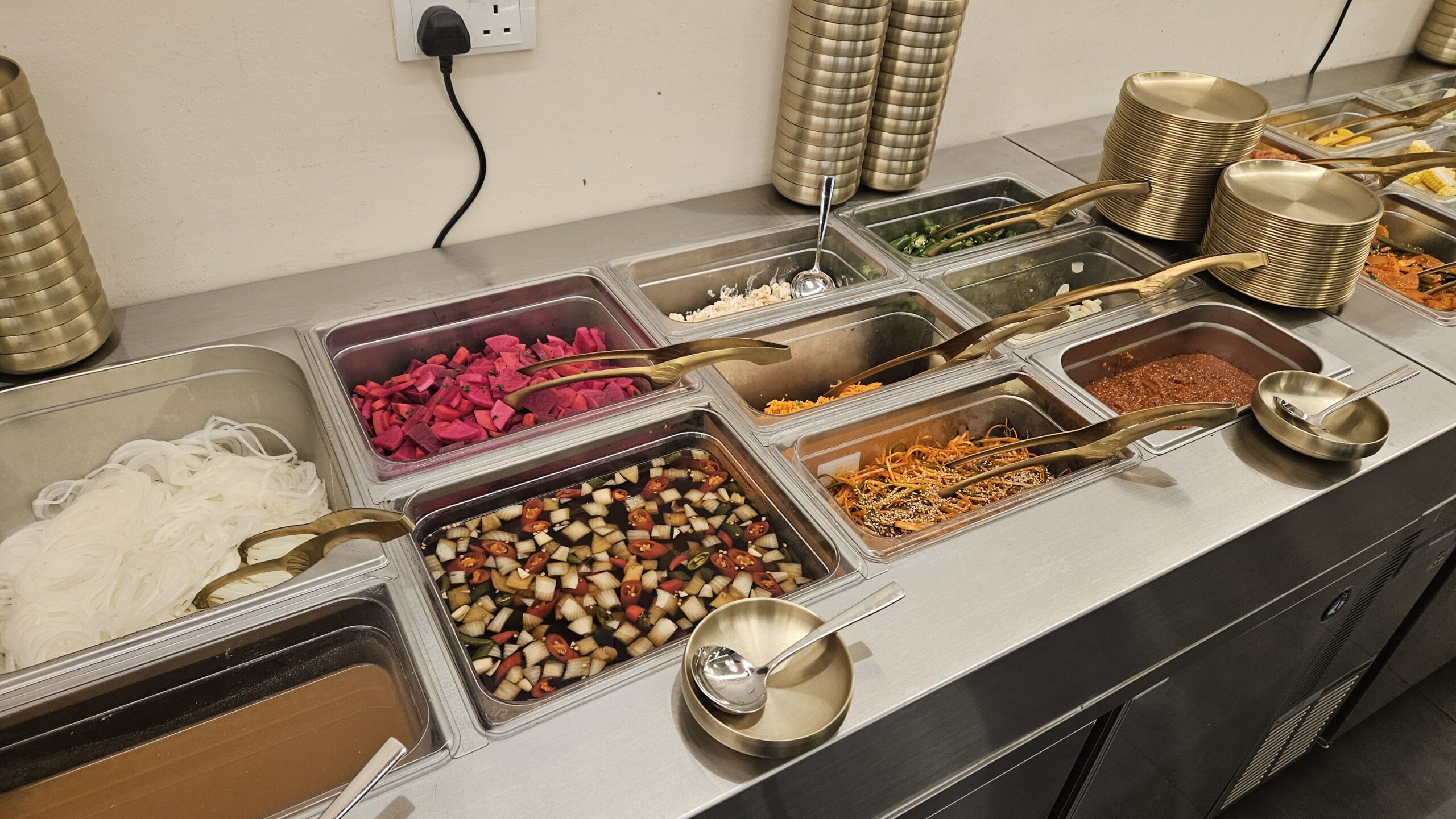koggii-banchan-bar2