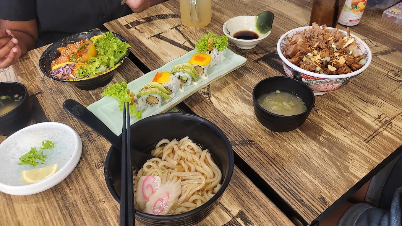 meshiya-flatlay