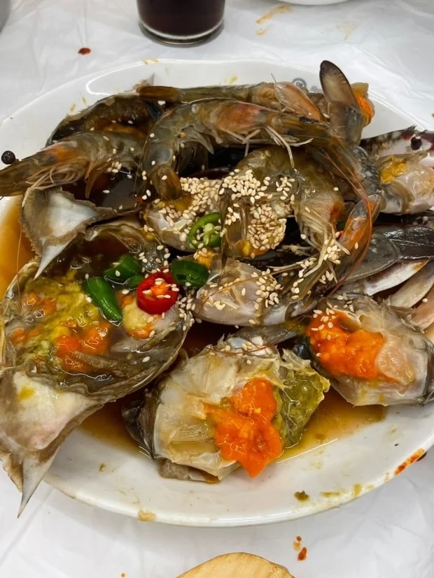 seoul-brother-soy-sauce-marinated-crab-establishment