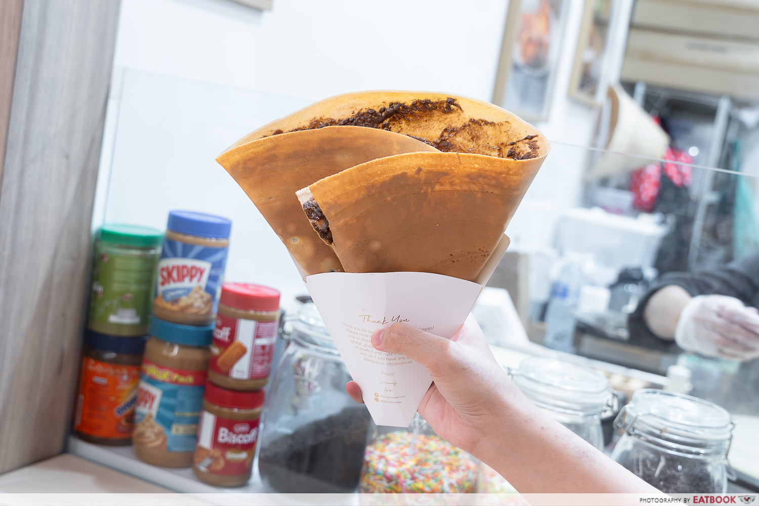 sg60-milo-crunch-crepe-thai-supermarket-the-crispy-crepe-establishment-interaction