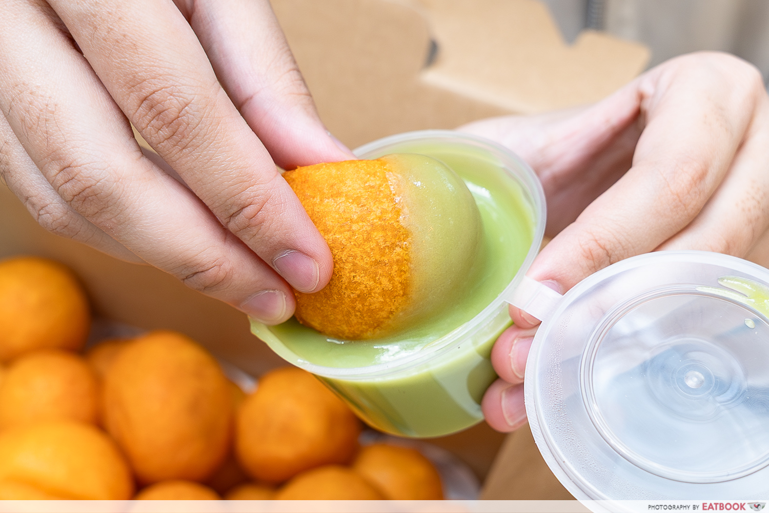 sg60-sweet-potato-balls-sangkhaya-thai-pandan-kaya-dip-pack-thai-supermarket-talad-thai-banana-dipping-interaction