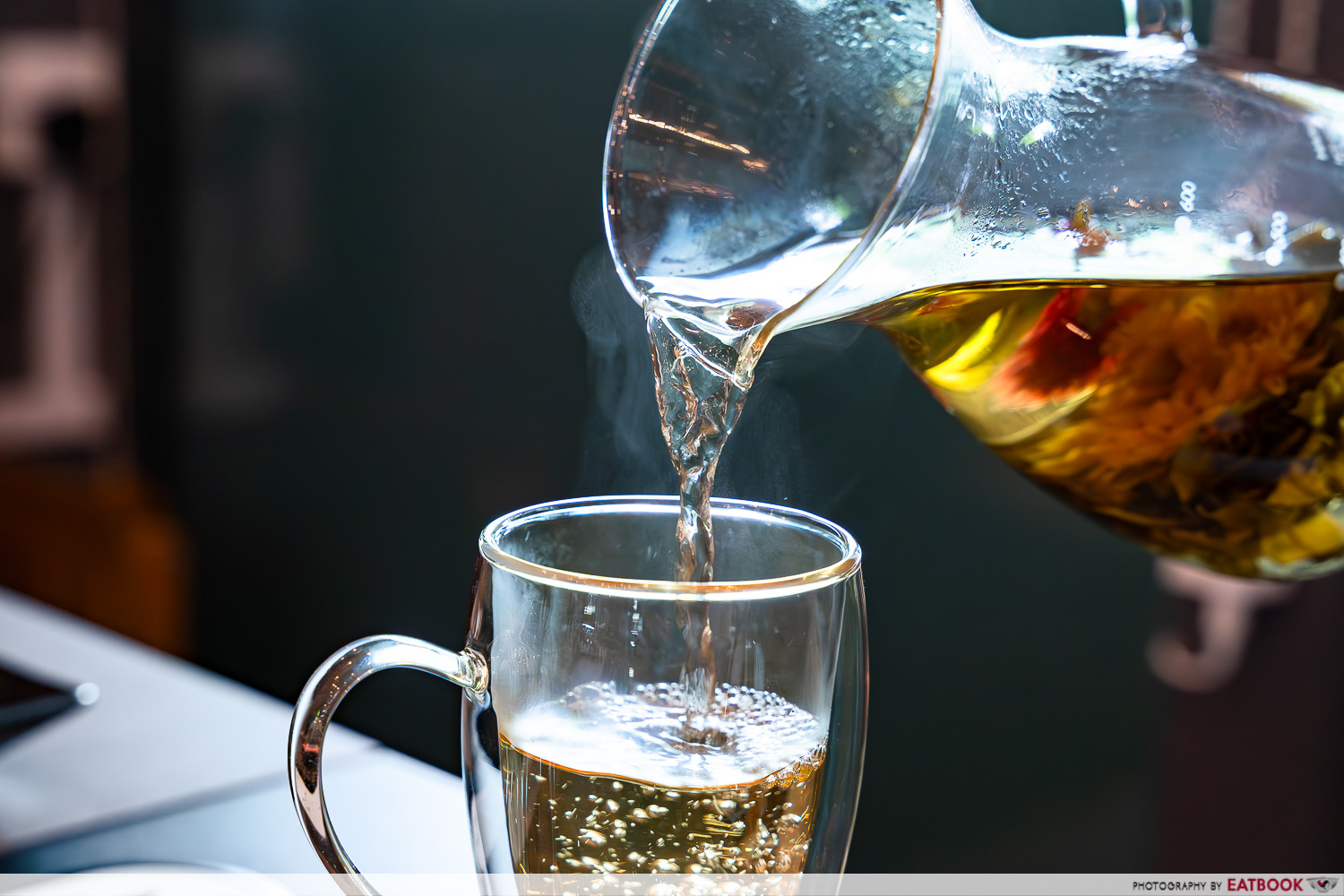 fred-bread-tea-pour