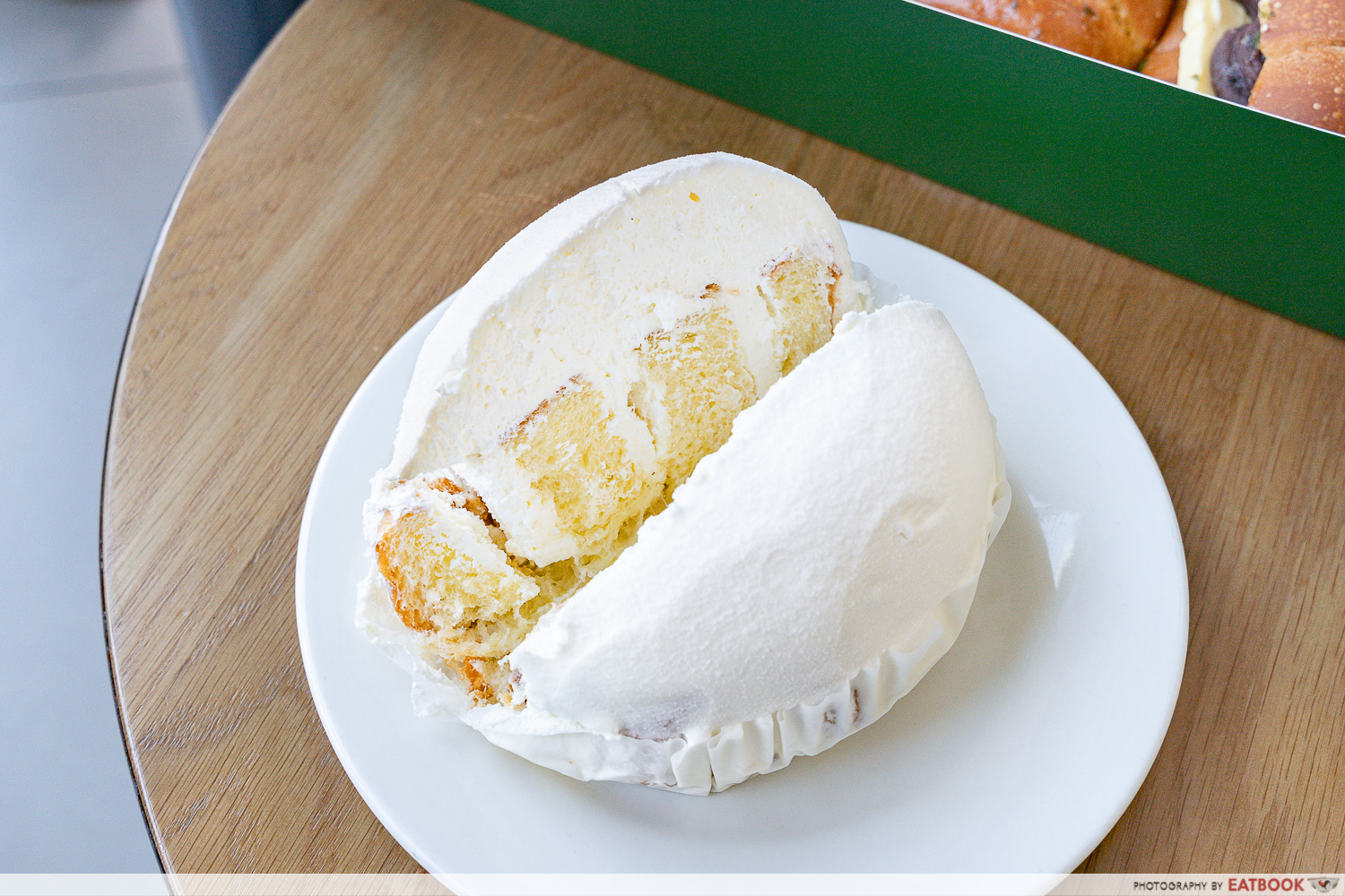 Yoon-Yeon-Dang-cream-bread