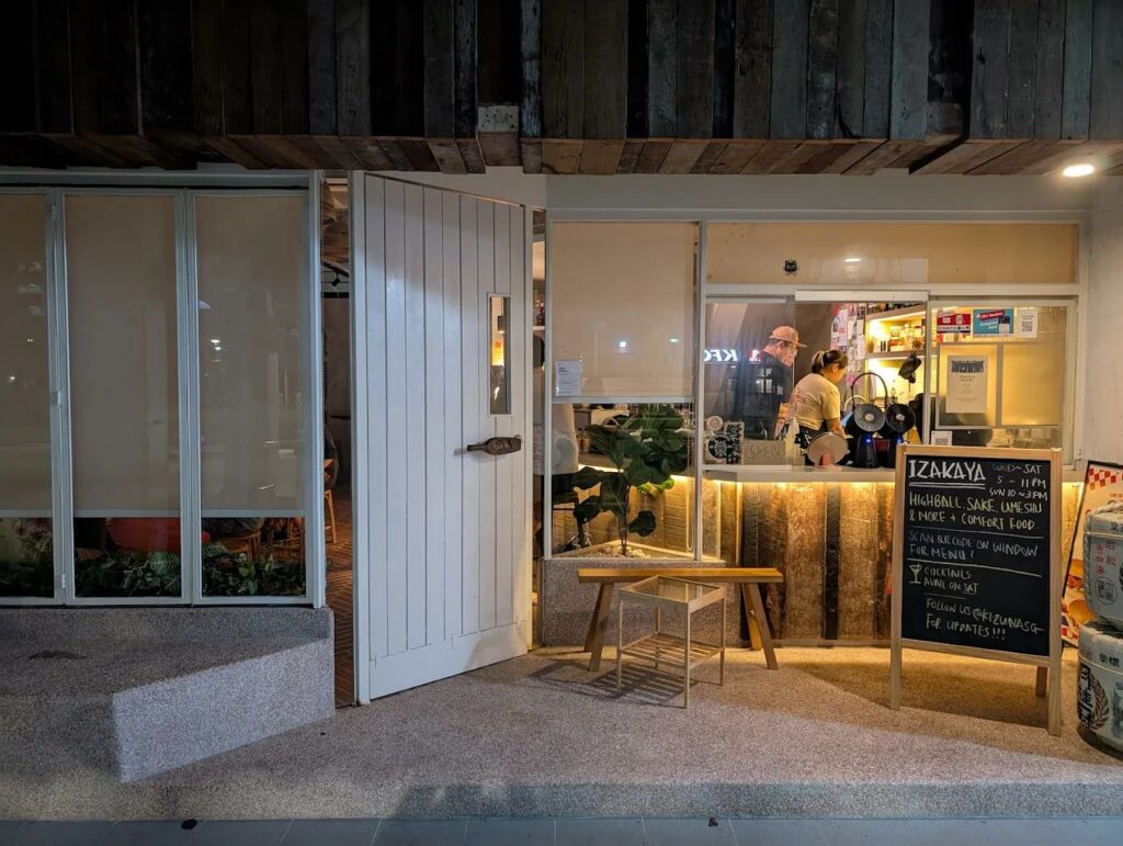 kizuna-izakaya-storefront