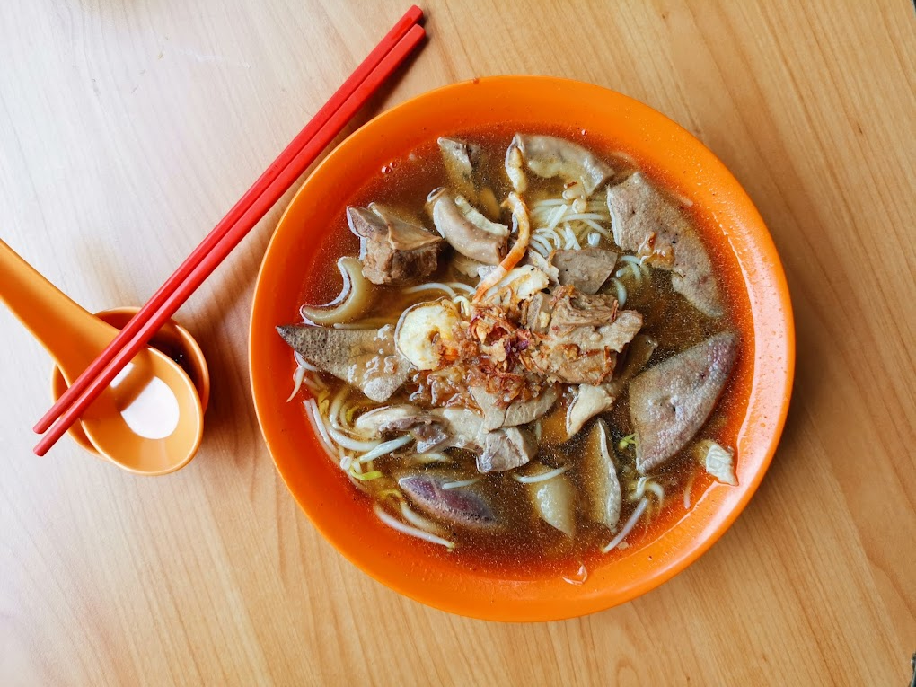 middle-road-pork-ribs-prawn-mee-one