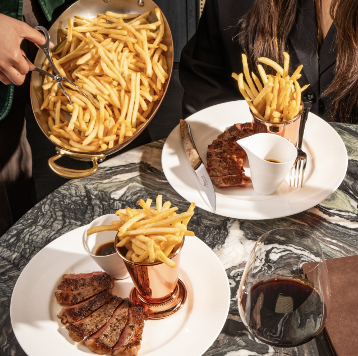 steak-and-fries-cygnet-by-sean-connolly-serving-fries-interaction