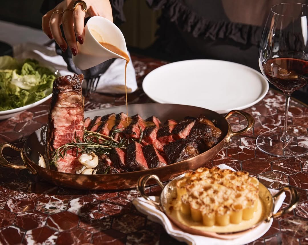 steak-cygnet-by-sean-connolly-sauce-pour-interaction