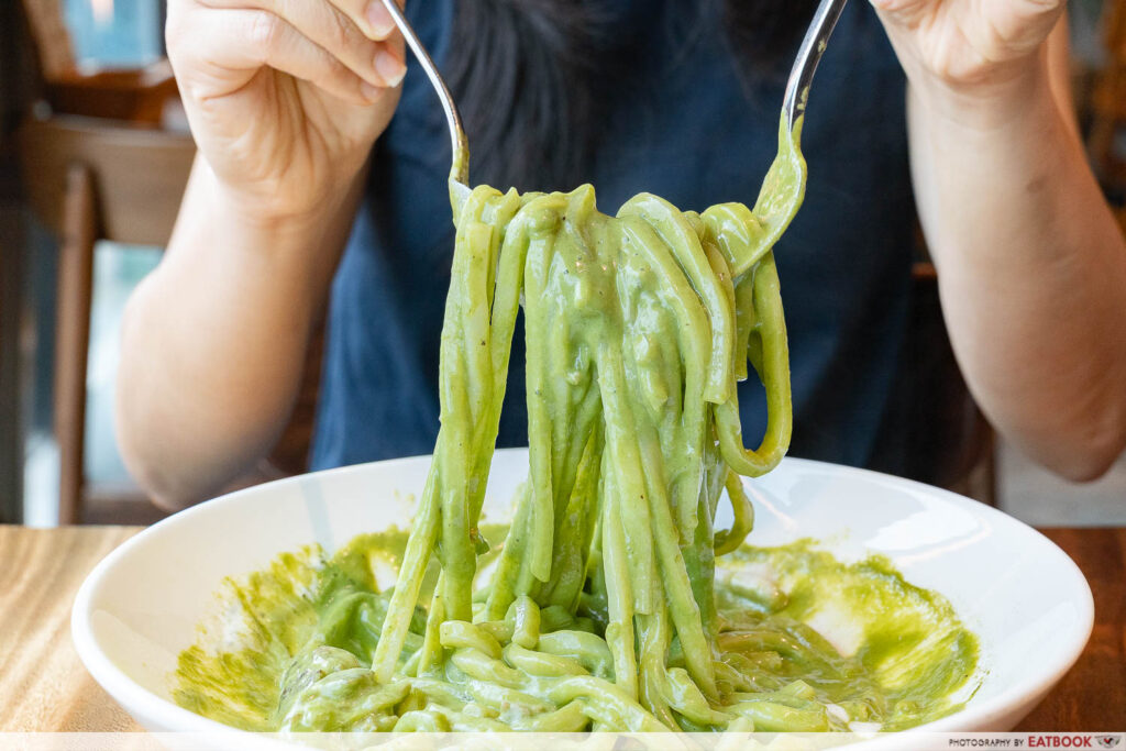 surrey-hills-raffles-city-matcha-udon-interaction