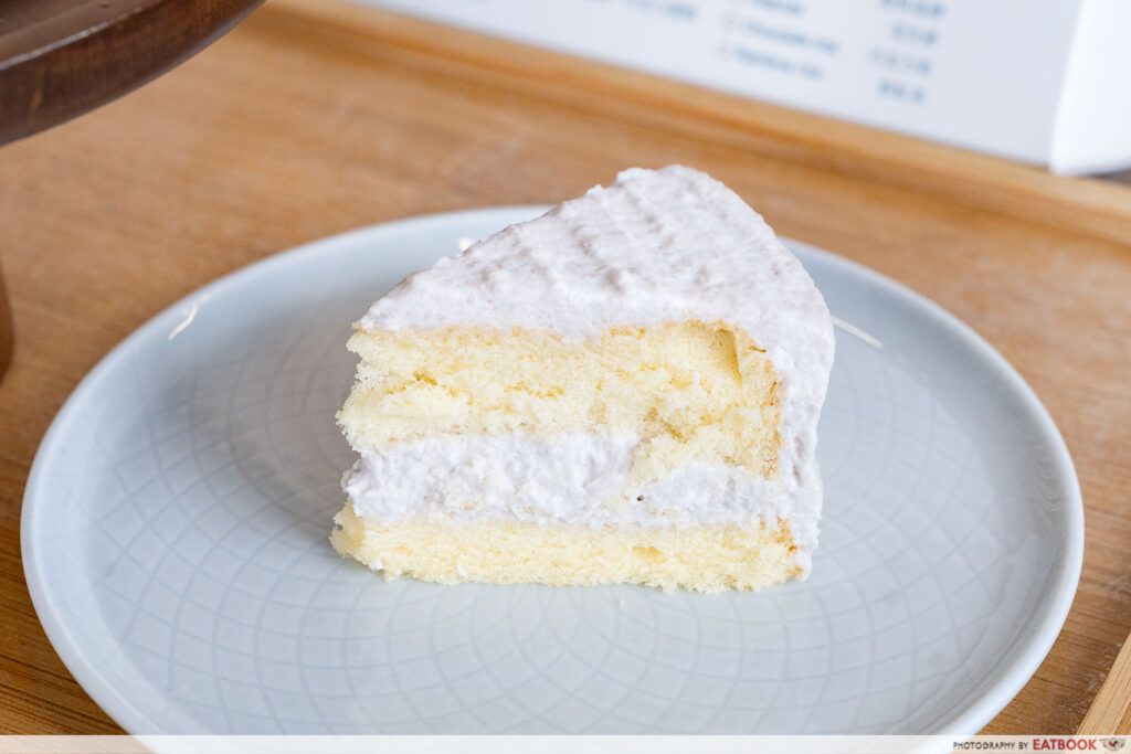 uncle-lee-confectionery-orh-nee-cake-interaction