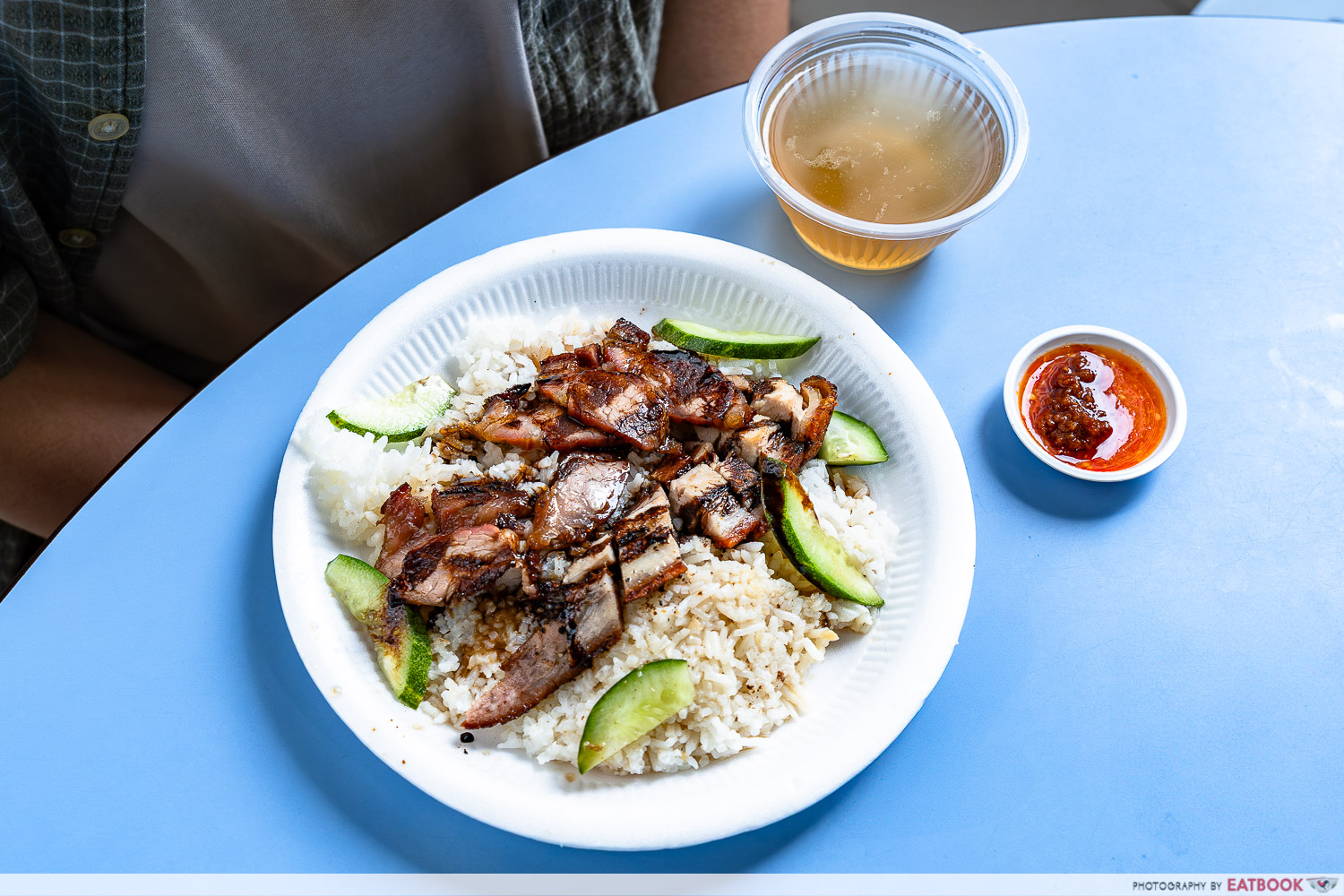 335-hong-kong-roasted-meat-char-siew-roast-pork-rice-establishment