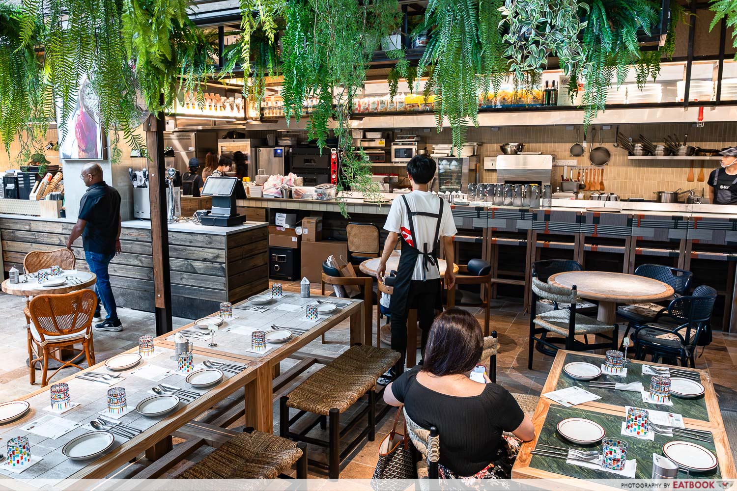 559-bistro-ambience