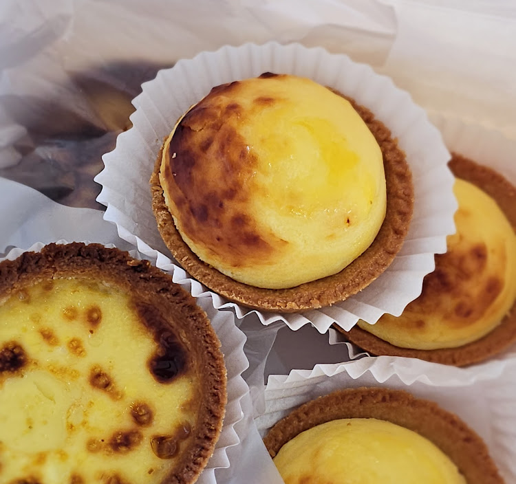 Rotitiam-egg-tarts