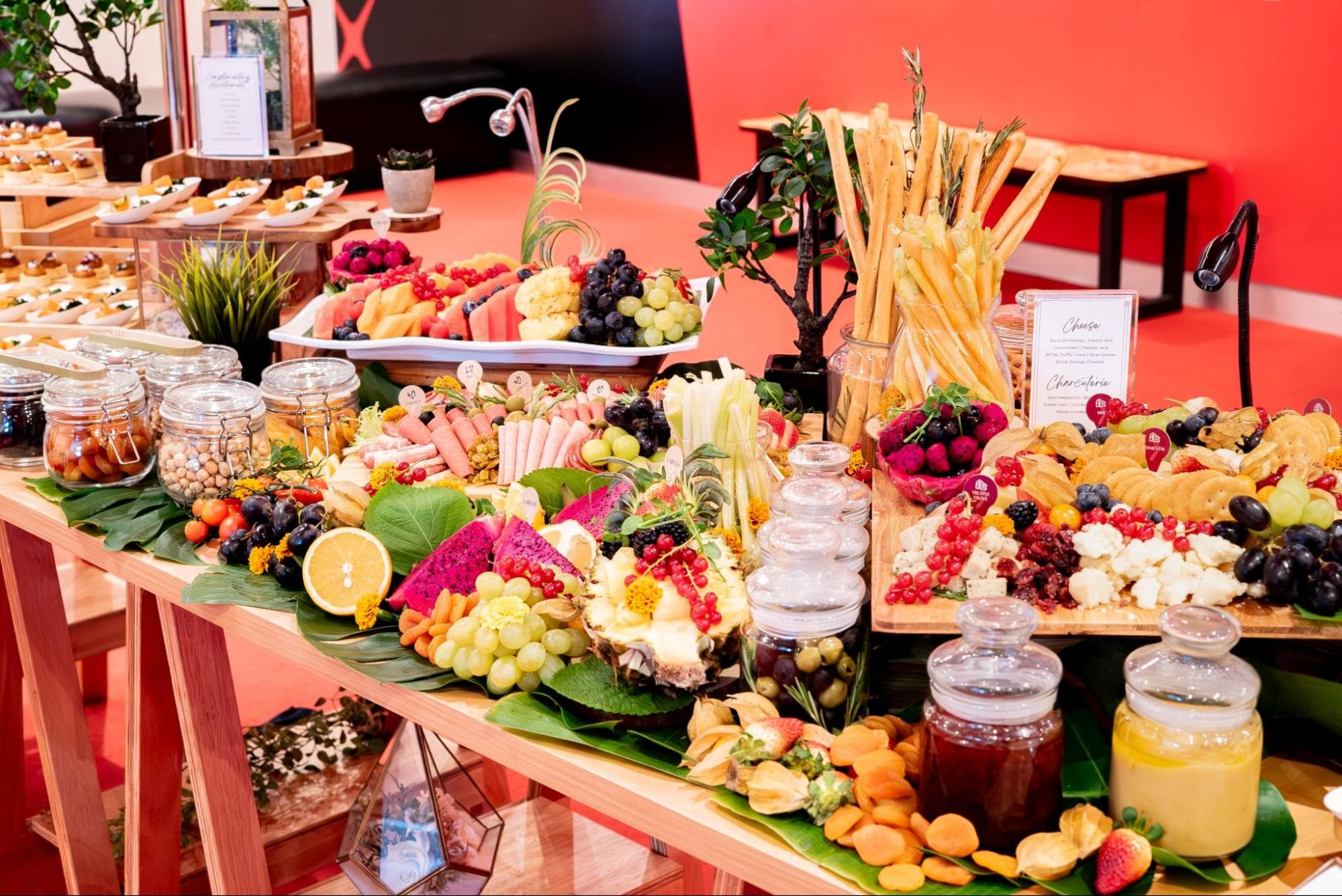 best catering singapore - lavish catering