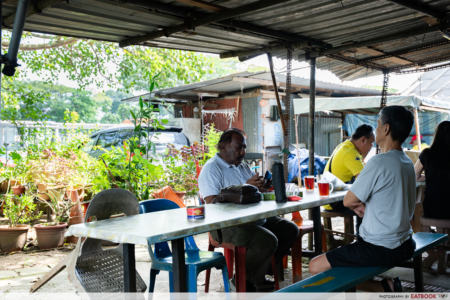 boh-geh-uncle-canteen-people